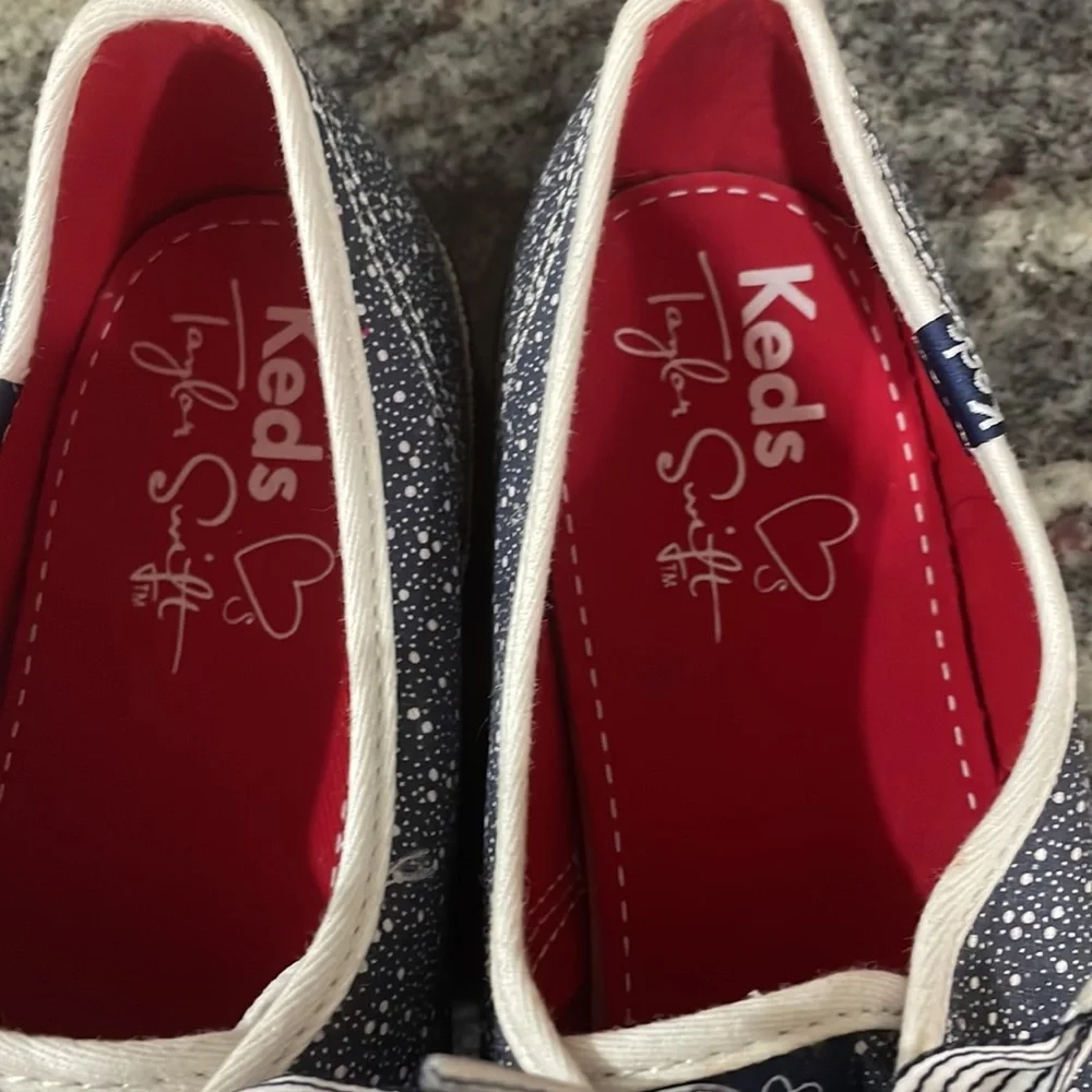 Taylor Swift Bundle - Picture 2 of 9
